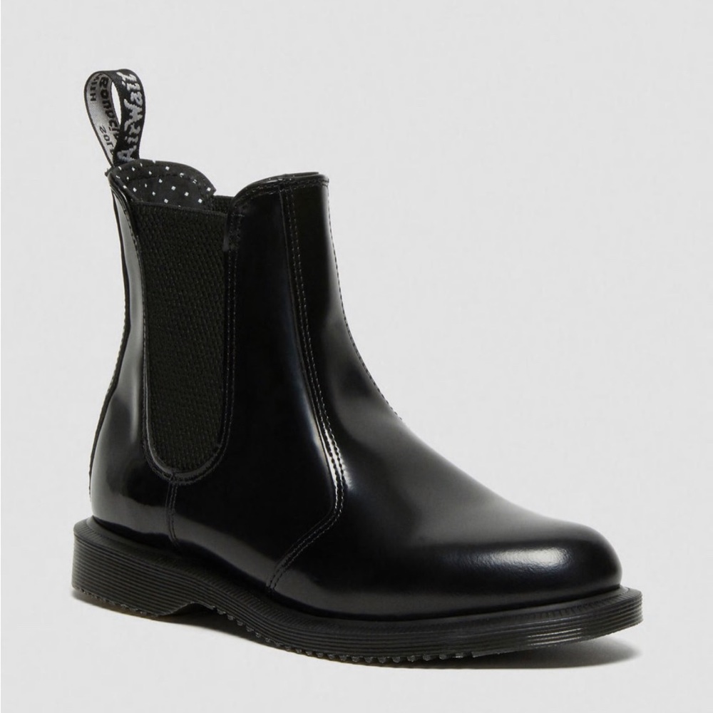 Dr.martens black leather Chelsea boot women